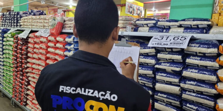 Governo do Tocantins intensifica ações de fiscalização do Procon e garante direitos do consumidor
