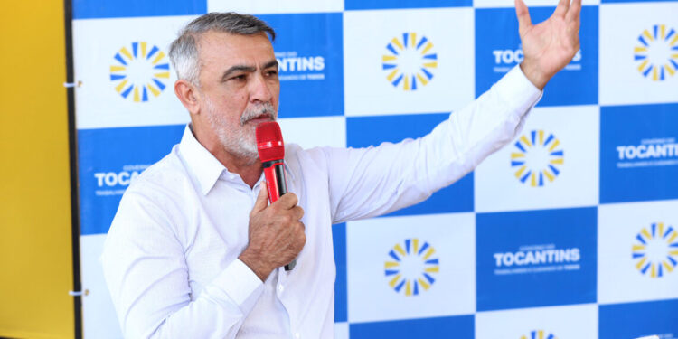 Governador em exercício, Amélio Cayres, entrega obras em Ponte Alta do Bom Jesus