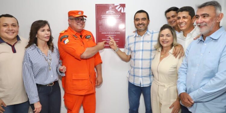 Em Guaraí, Amélio Cayres prestigia inauguração da Companhia do Corpo de Bombeiros Militar