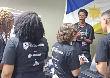 Estudantes de Paranã participam da Escola Avançada de Tecnologia que acontece em São Paulo