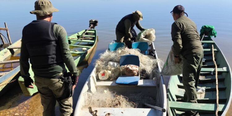 Naturatins apreende mais de 40 kg de pescado e aplica mais de R$ 2 mil em multas