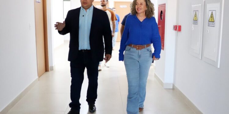 Prefeita Josi Nunes prestigia inauguração da sede própria da Câmara de Vereadores de Gurupi e ressalta parceria da Prefeitura para a conclusão da obra