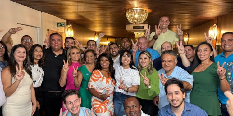Senador Eduardo Gomes reúne pré-candidatos a vereador e afirma que campanha de Janad Valcari em Palmas é prioridade para o PL Nacional
