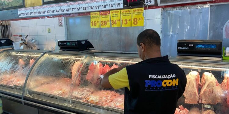 Procon Tocantins encontra variação de até 123% nos preços das carnes em Gurupi.
