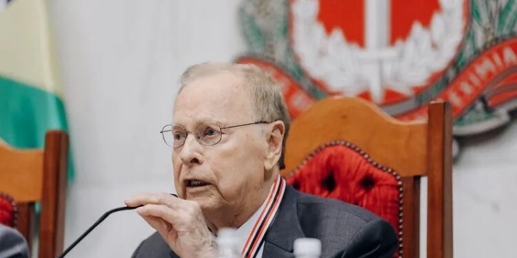Ex-deputado Estevam Galvão morre aos 81 anos em SP