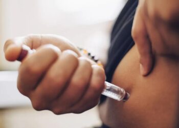 Medicamentos para diabetes e perda de peso foram associados a um maior risco de tipo raro de cegueira em um novo estudo; especialistas dizem que isso não deve impedir o tratamento com o remédio
Maskot/GettyImages