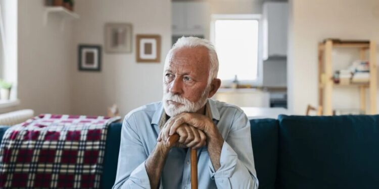 Risco de câncer de pulmão pode diminuir após os 75 anos, sugerem estudos