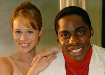 Foguinho (Lázaro Ramos) e Bel (Mariana Ximenes), da novela "Cobras e Lagartos" TV Globo / Rafael França