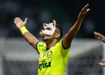 Rony comemora gol sobre o Bahia pela 15ª rodada do Brasileirão JHONY INACIO/ENQUADRAR/ESTADÃO CONTEÚDO