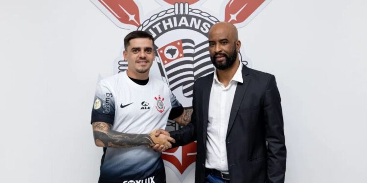 Corinthians renova contrato de Fagner até 2026