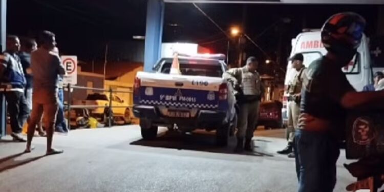 Suspeito de fazer arrastão em praia é baleado e preso após celular roubado tocar dentro de matagal