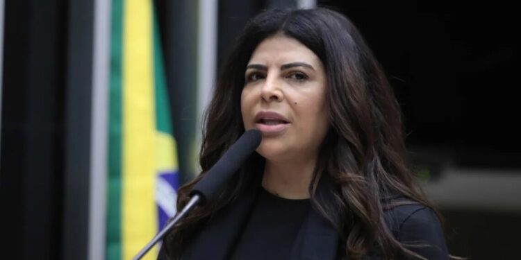 A deputada federal Antônia Lúcia (Republicanos-AC)
27/05/2024 - Zeca Ribeiro/Câmara dos Deputados