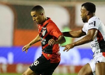 Athletico-PR subiu para a quinta posição da tabela Reprodução/Twitter Athletico-PR