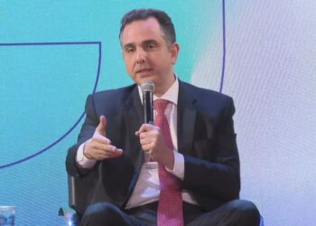 "Considero que são mais traidores da pátria do que aloprados", disse Pacheco CNN