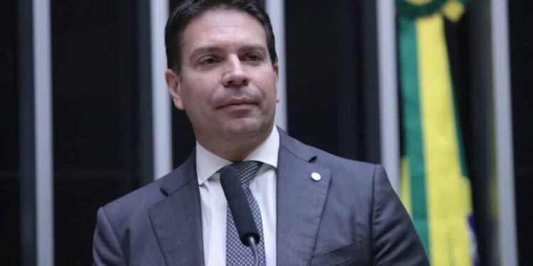 Ramagem vai depor à PF sobre “Abin paralela” na próxima quarta-feira (17)