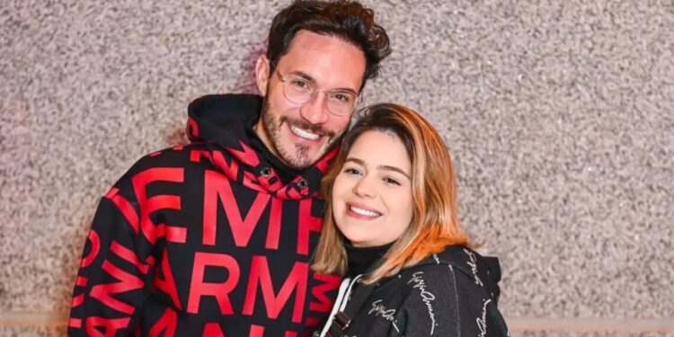 Eliezer e Viih Tibe prestigiam pré-estreia da peça "A Noviça Rebelde", no teatro Vibra, em São Paulo
Agnews/Marcelo Sá Barretto