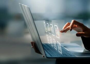 55% dos brasileiros desconhecem o Open Finance, aponta pesquisa
Shutterstock / David Gyung