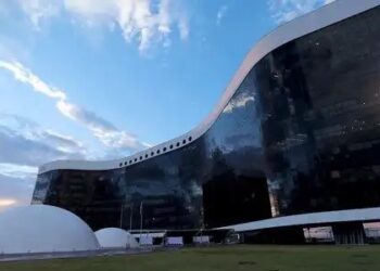 Maduro está no cargo de presidente da Venezuela desde 2013, quando o ex-presidente Hugo Chavez morreu Reprodução/TSE