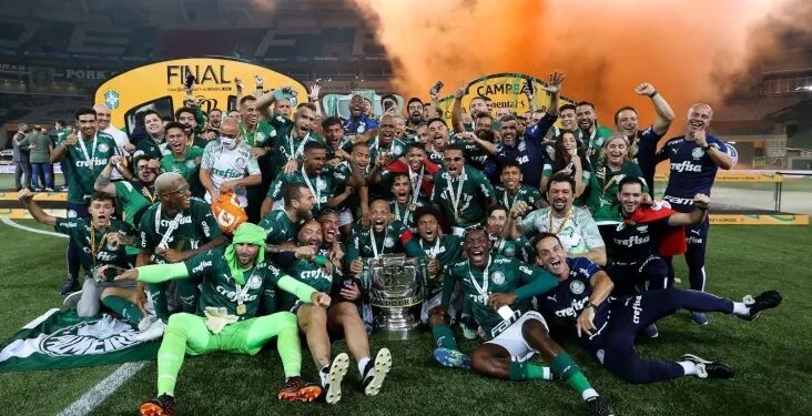 O Palmeiras tem quatro conquistas, empatado com o Flamengo: 1998, 2012, 2015 e 2020
Crédito: Cesar Greco/Palmeiras