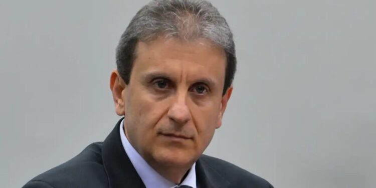 Doleiro Alberto Youssef durante audiência na Comissão Parlamentar de Inquérito (CPI) dos Fundos de Pensão
Valter Campanato/Agência Brasil