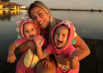 Poliana e suas netas, filhas de Virginia e Zé Felipe Instagram/Poliana Rocha