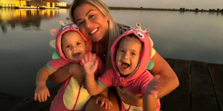 Poliana Rocha diz que levou bronca de Leonardo por mimar muito as netas
