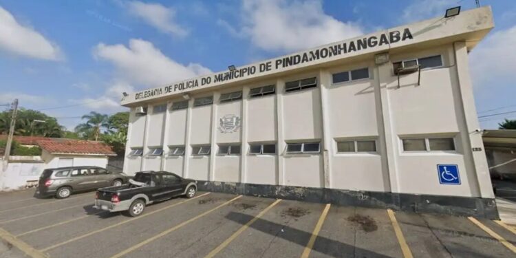 Adolescente morre com tiro acidental durante gravação de vídeos para redes sociais