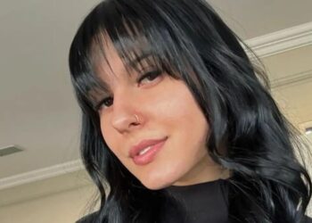 Após publicação, Ana Castela falou que vai continuar se estressando com sua franja Instagram/Ana Castela