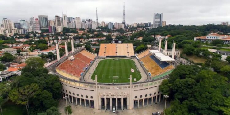 Obras no estádio do Pacaembu são retomadas após acordo com sindicato