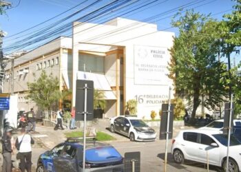 Fachada da 16ª Delegacia de Polícia do Rio de Janeiro, na Barra da Tijuca Google Street View/Reprodução