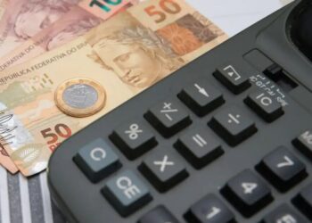 Leitura dos auxiliares de Lula é de que o assunto não é uma prioridade até que haja um bom espaço fiscal e ambiente econômico saudável para garantir a sustentabilidade da medida
Marcello Casal Jr/Agência Brasil