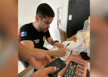 Policiais alagoanos analisam celulares de estudantes apreendidos na operação Deepfake Ascom PCAL