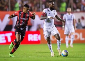 Flamengo venceu o Vitória no Barradão Jhony Pinho/ Agif/Gazeta Press
