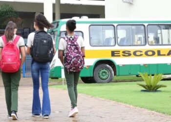 MPE cobra da Prefeitura de Palmas informações sobre o transporte escolar para o 2º semestre e reposição das aulas