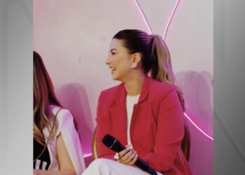 Formada em enfermagem em 2011 e católica, a influenciadora Tainá Medeiros era natural de Serra Negra, município do Rio Grande do Norte. Ela morreu aos 34 anos Crédito: Reprodução/Redes sociais