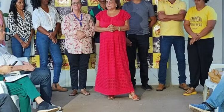 Convenção do PSOL lança candidatura de Lúcia Viana à prefeitura de Palmas