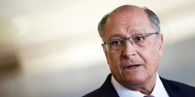 Alckmin vai representar o Brasil em posse do novo presidente do Irã