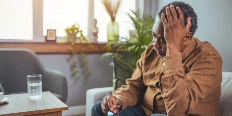 Ansiedade pode triplicar o risco de demência, sugere estudo