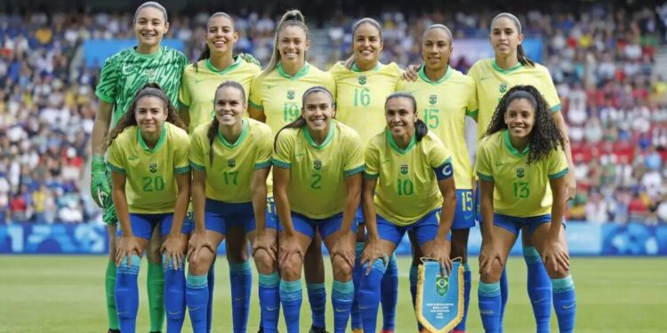 Paris 2024: o que o Brasil precisa para avançar no futebol feminino
