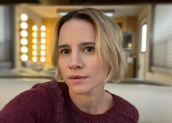 Bianca Comparato interpreta Maria Flor em "Grey's Anatomy" Instagram/@biancacomparato