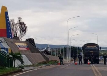 Fronteira entre Brasil e Venezuela na cidade de Pacaraima (RR) Reprodução