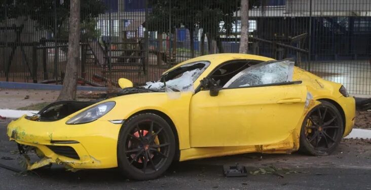 Motorista do Porsche, que recebeu Auxílio Emergencial, diz ter renda mensal de R$ 20 mil