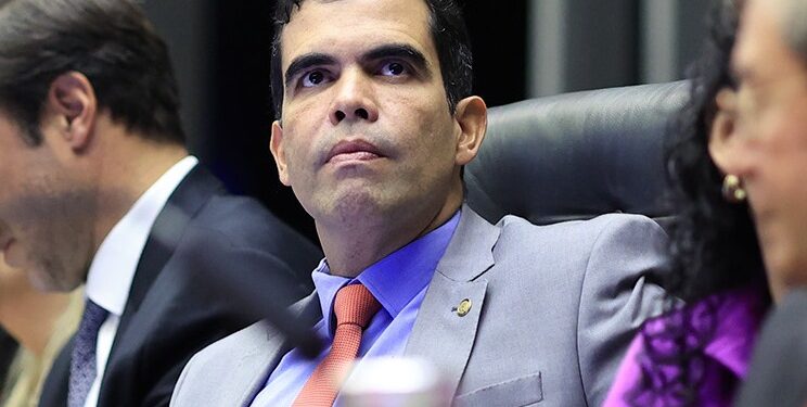 Pelo segundo ano, Ricardo Ayres é um dos melhores deputados do Brasil
