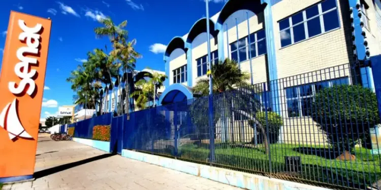 Senac Idiomas abre inscrições para cursos gratuitos de inglês, espanhol e informática