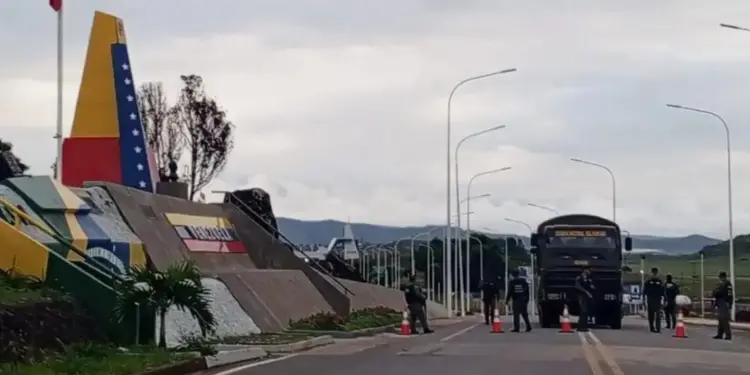 Após eleição, mais de 400 venezuelanos entram no Brasil