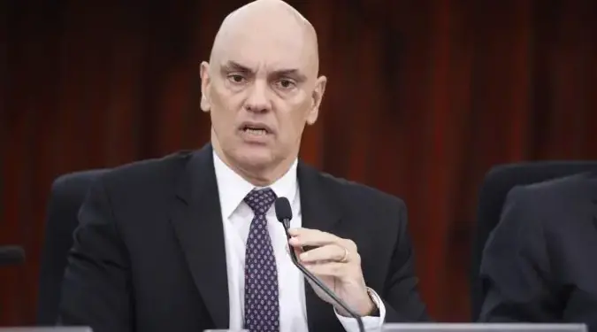 “Mistura de funções” e “TSE com poder de polícia”: juristas divergem sobre investigações de Moraes
