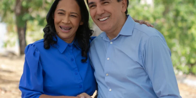 Júnior Geo e Ivanete Lima lançam “Comitê 4.5” com grande adesivaço em Palmas