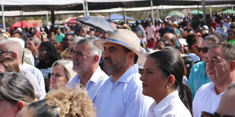 Amélio participa da missa do Senhor do Bonfim e frisa importância da celebração religiosa para o Tocantins