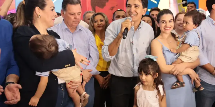 Com cinco partidos, apoio de Cinthia, Irajá e a presença de Marconi Perillo, Júnior Geo tem candidatura oficializada à Prefeitura de Palmas