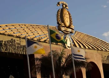 Com cautelar que proíbe contato entre investigados, governador exonera sete envolvidos em operação e, a pedido, chefe de gabinete Marquinhos, que não é citado no processo